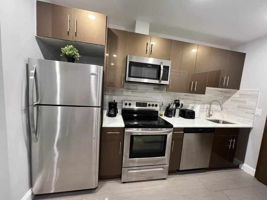 305 Cozy And Lovely 1bdr In Center *